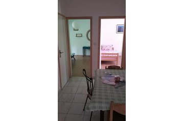 Kroatien Privát Čelopeci, Exterieur